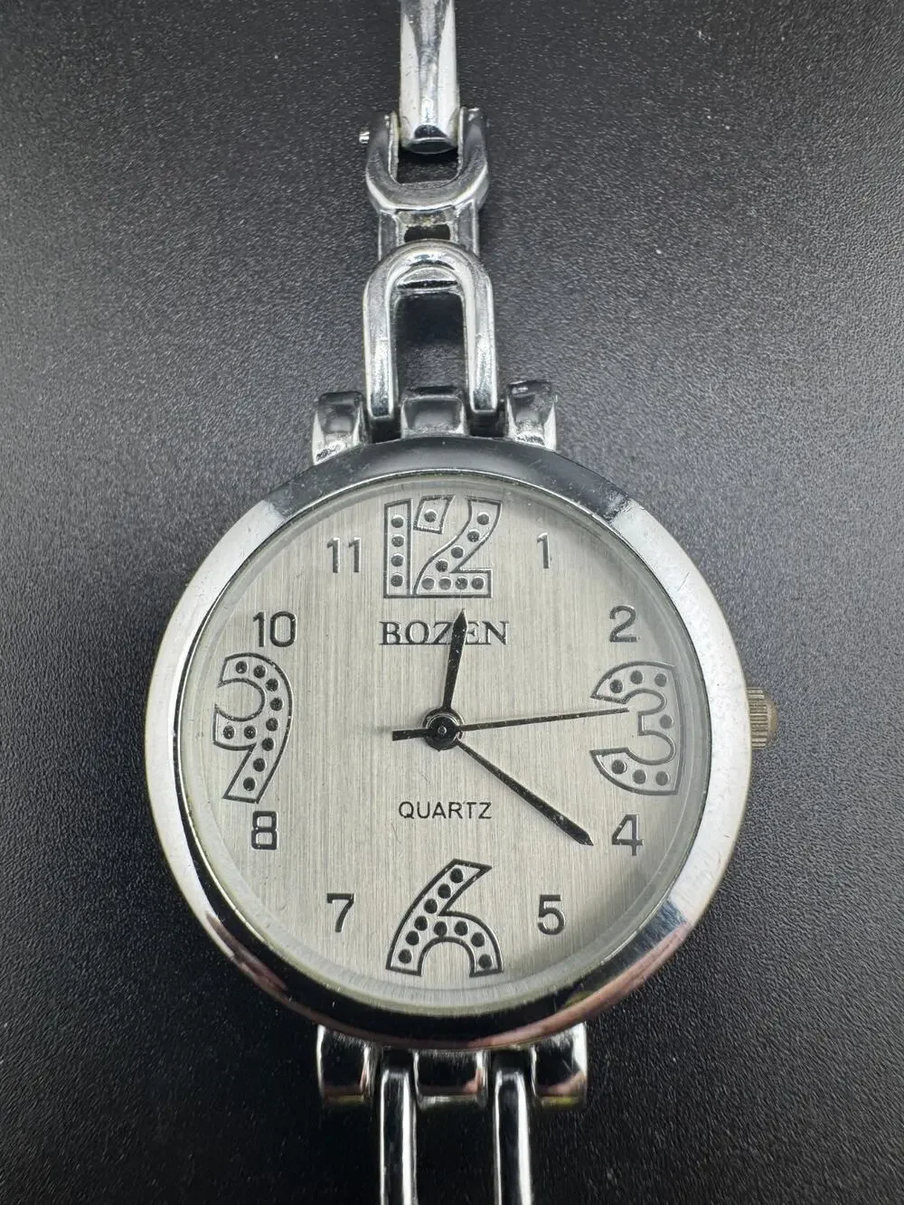 Vintage Bozen Ladies Watch Silver Tone Bracelet Band